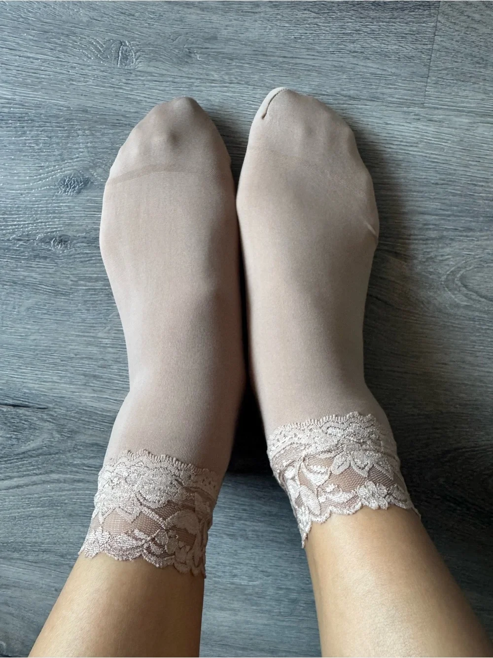 Sheer Lace Ankle Socks (Light Nude)